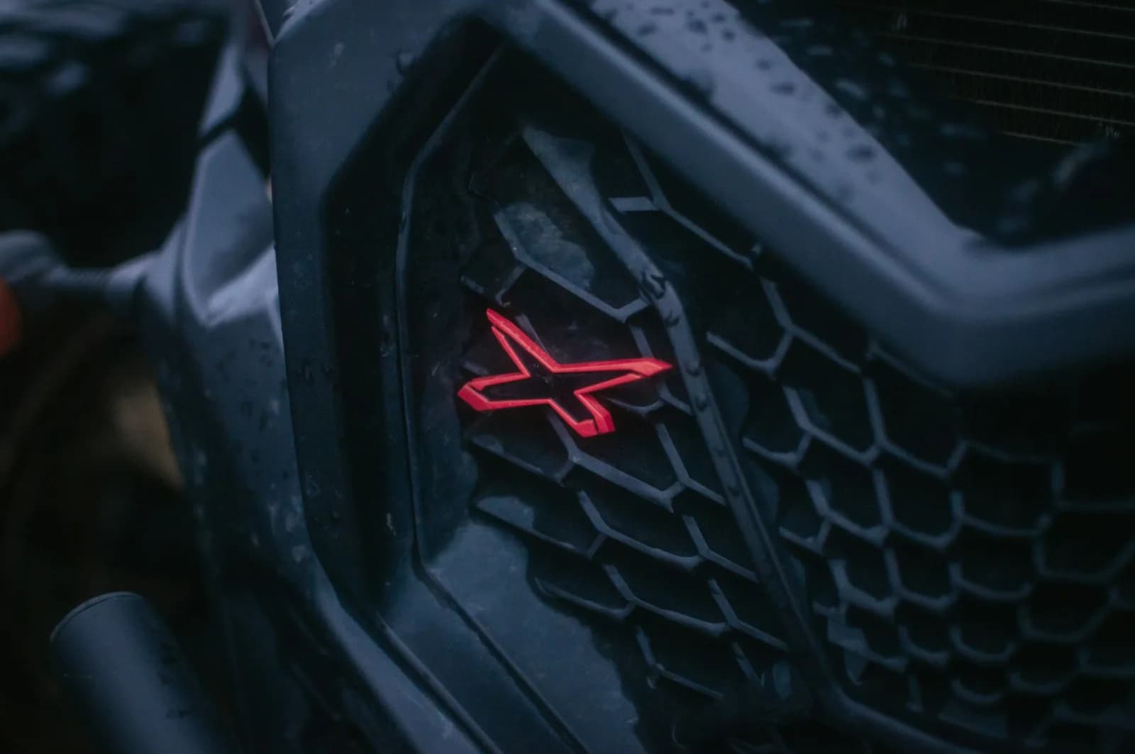 Maverick R — 2 Seats